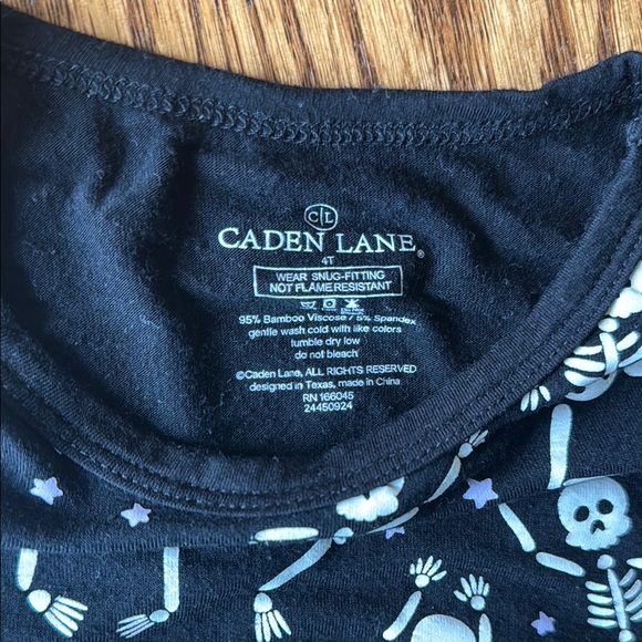 Caden Lane “Baddie Bones” Halloween Pajama Set 4T (glow in dark) (nwot) - Picture 2 of 2